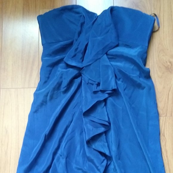 BNWT BCBG Cocktail Dress Size 4 - Picture 1 of 9